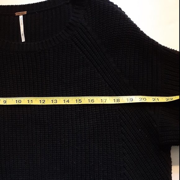 Free People Black Cotton/ acrylic sweater. Size xs - Picture 2 of 5